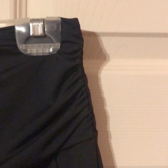 Large workout spandex baleaf with pockets and new tags - Picture 2 of 9